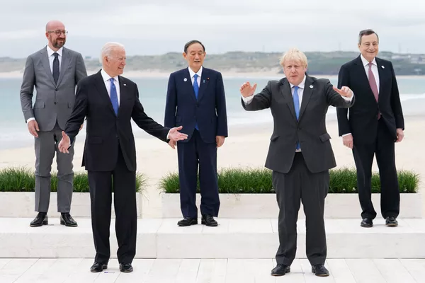 Lãnh đạo các nước Hội nghị Thượng đỉnh G7 chụp ảnh chung tại Cornwall. Lãnh đạo các nước Hội nghị Thượng đỉnh G7 chụp ảnh chung tại Cornwall. - Sputnik Việt Nam