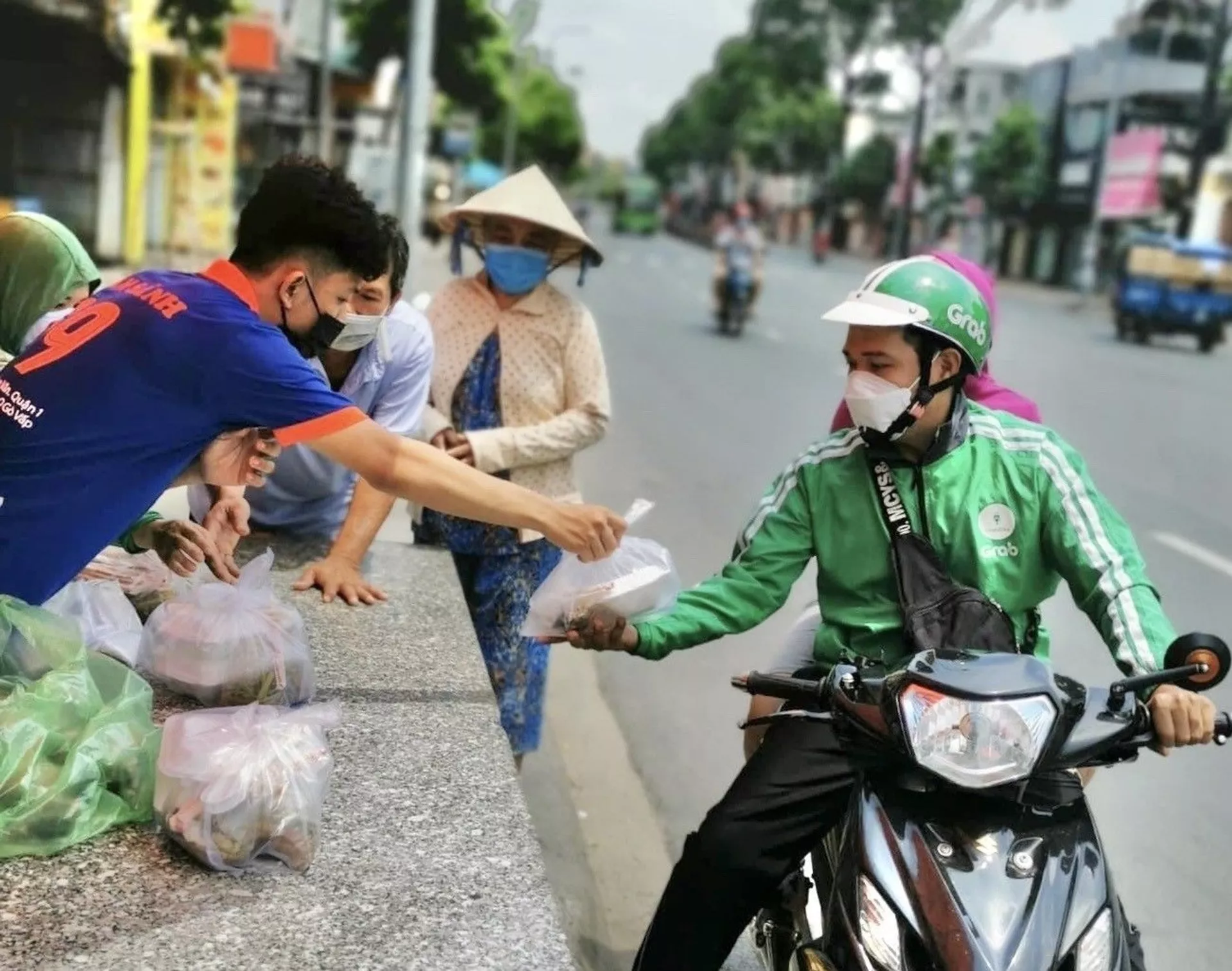 Tất cả dồn lực cho Thành phố Hồ Chí Minh Tất cả dồn lực cho Thành phố Hồ Chí Minh - Sputnik Việt Nam, 1920, 18.06.2021