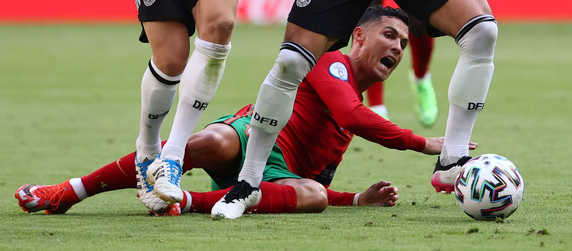 Cristiano Ronaldo trong trận đấu giữa Bồ Đào Nha và Đức - Sputnik Việt Nam, 1920, 20.06.2021