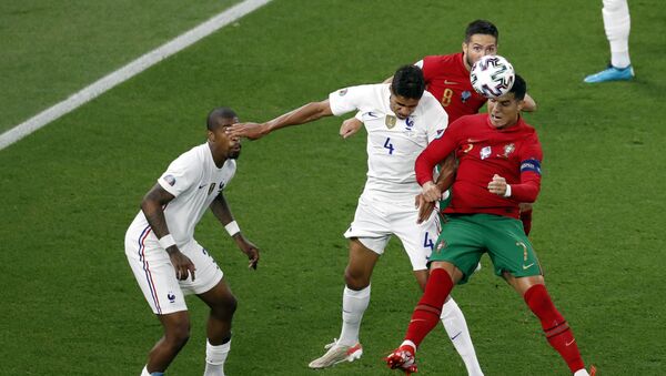 Trận đấu vòng bảng của Giải Vô địch Bóng đá châu Âu EURO 2020 giữa Bồ Đào Nha và đội tuyển Pháp - Sputnik Việt Nam