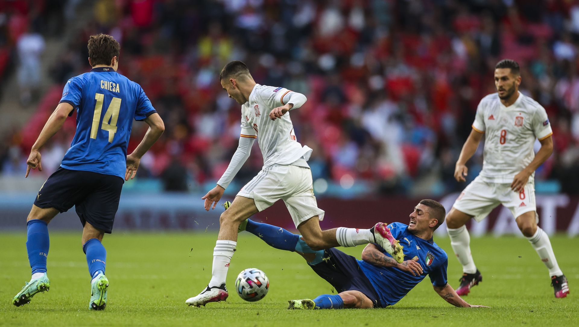 Trận đấu giữa đội tuyển Ý và đội tuyển Tây Ban Nha tại EURO 2020 Trận đấu giữa đội tuyển Ý và đội tuyển Tây Ban Nha tại EURO 2020 - Sputnik Việt Nam, 1920, 07.07.2021