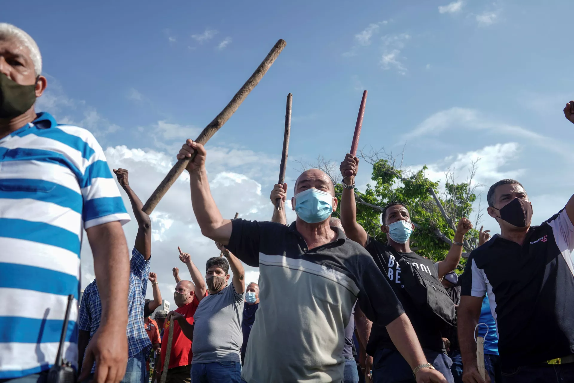 Hàng nghìn người Cuba xuống đường phản đối: ai đang rung lắc Hòn Đảo Tự do - Sputnik Việt Nam, 1920, 14.07.2021