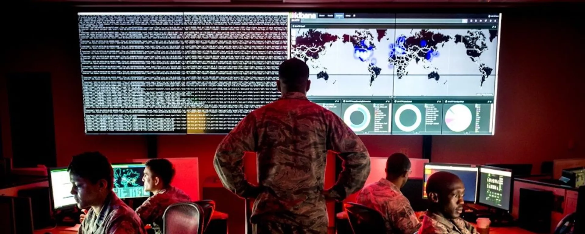 Những người lính thuộc Nhóm tác chiến không gian mạng số 175 của Quân đội Hoa Kỳ tại Warfield AFB ở Maryland - Sputnik Việt Nam, 1920, 16.06.2022