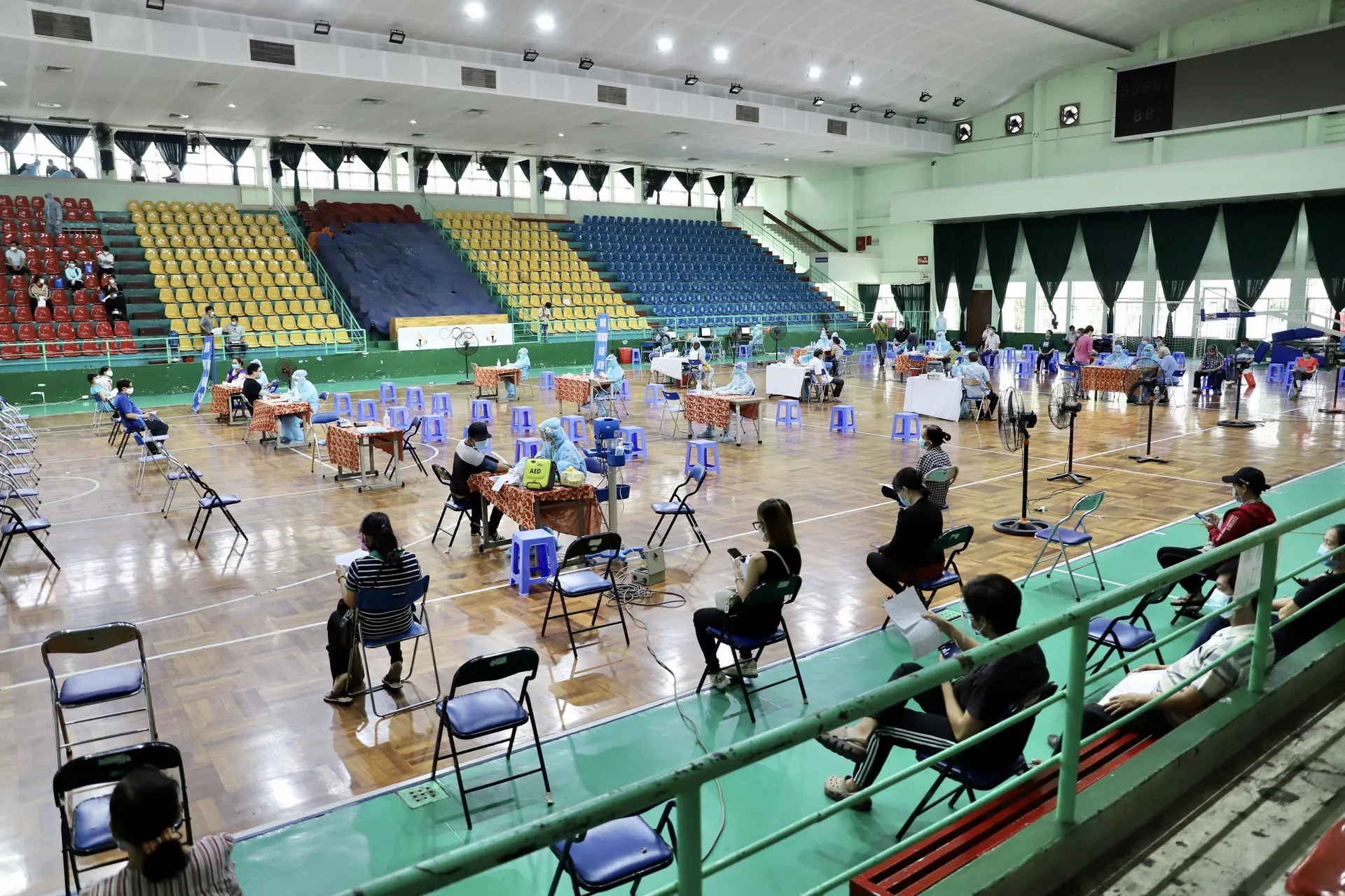 Bộ Y tế sẽ chuyển hơn 12 triệu liều vắc-xin Covid-19 cho các “đầu tàu kinh tế” Bộ Y tế sẽ chuyển hơn 12 triệu liều vắc-xin Covid-19 cho các “đầu tàu kinh tế” - Sputnik Việt Nam, 1920, 25.07.2021
