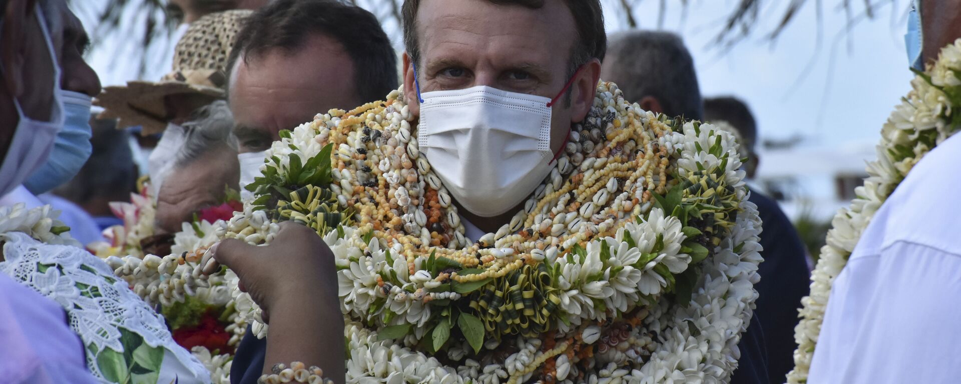 Tổng thống Pháp Emmanuel Macron trong chuyến thăm đảo san hô Manihi, Polynesia thuộc Pháp - Sputnik Việt Nam, 1920, 28.07.2021