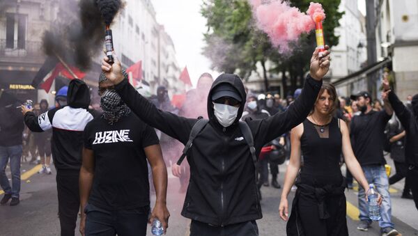Phong trào biểu tình chống lại thẻ vệ sinh ở Pháp - Sputnik Việt Nam