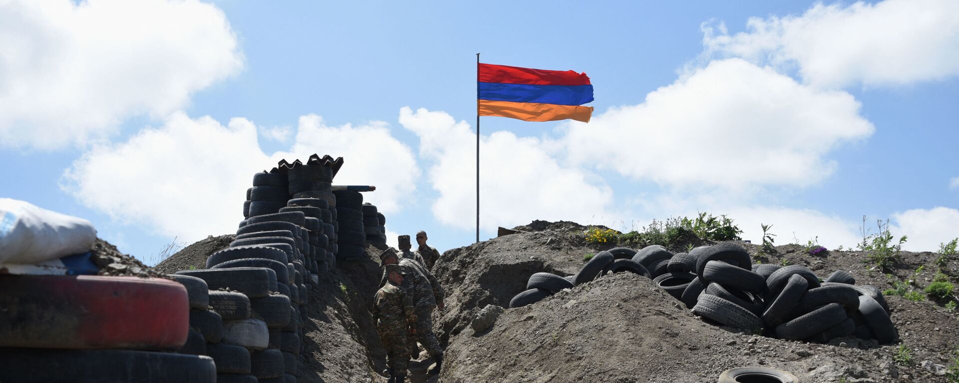 Quân sự ở biên giới Azerbaijan và Armenia - Sputnik Việt Nam, 1920, 17.09.2021