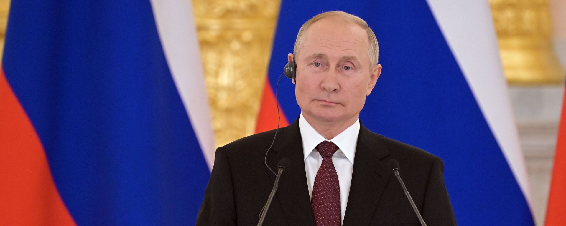 Tổng thống Nga Vladimir Putin trong cuộc họp báo sau cuộc hội đàm với Angela Merkel - Sputnik Việt Nam, 1920, 21.08.2021