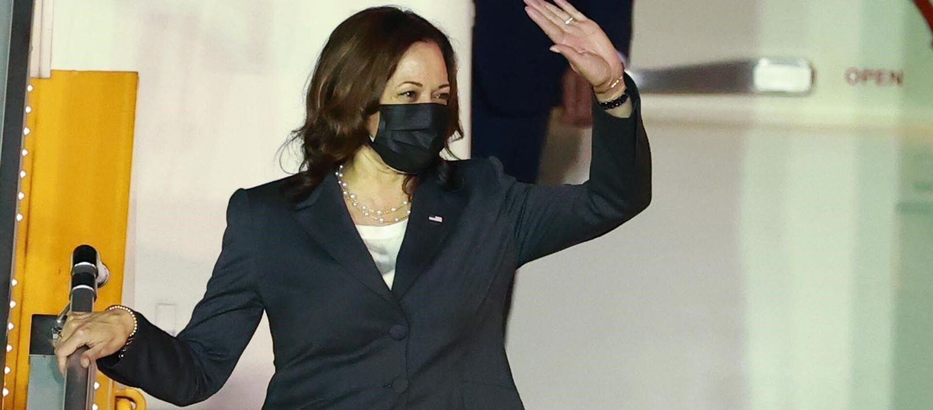 Phó Tổng thống Hoa Kỳ Kamala Harris bắt đầu chuyến thăm Việt Nam - Sputnik Việt Nam, 1920, 25.08.2021