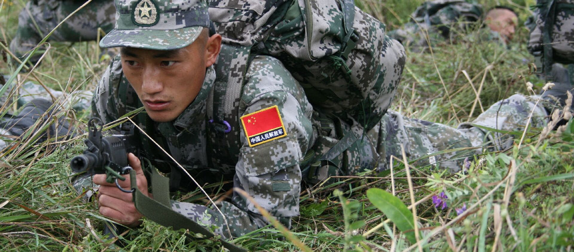 Đội Trung Quốc  tham gia cuộc thi quốc tế Trinh sát xuất sắc trong khuôn khổ Army Games-2021 tại Vùng Novosibirsk - Sputnik Việt Nam, 1920, 26.08.2021