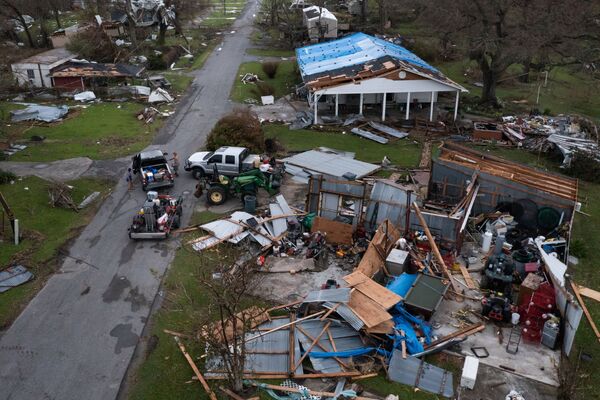 Những ngôi nhà bị tàn phá sau cơn bão Ida ở bang Louisiana - Sputnik Việt Nam