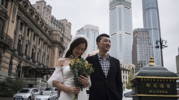 Vợ chồng mới cưới ở Đại Liên - Sputnik Việt Nam