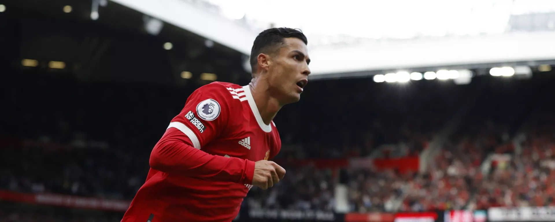Cầu thủ của Manchester United, Cristiano Ronaldo trong trận đấu với Newcastle Cầu thủ của Manchester United, Cristiano Ronaldo trong trận đấu với Newcastle - Sputnik Việt Nam, 1920, 21.10.2021