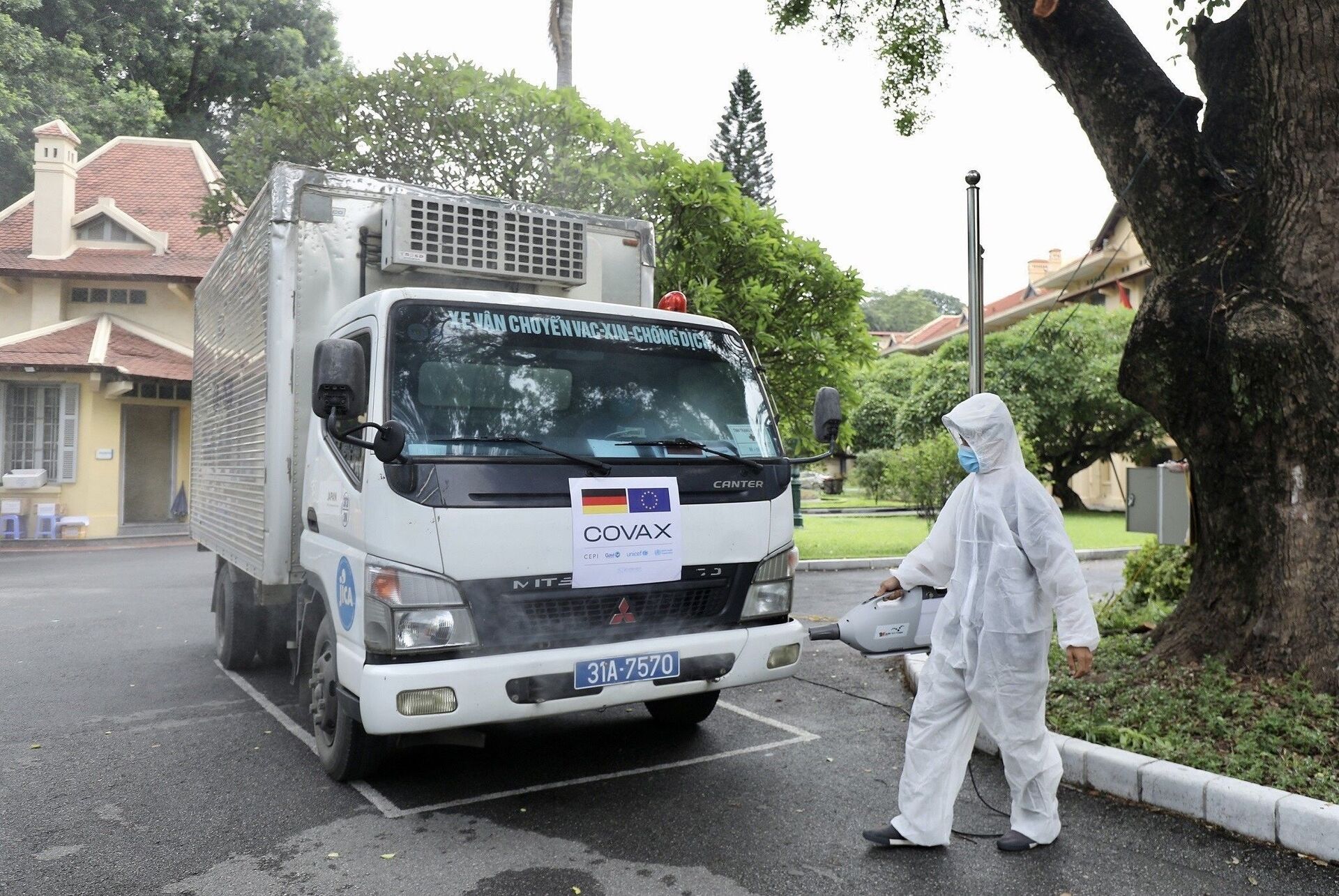 Số vaccine đã được bàn giao cho Viện vệ sinh dịch tễ Trung ương. - Sputnik Việt Nam, 1920, 05.10.2021