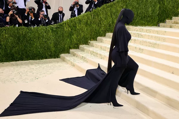Ngôi sao truyền hình thực tế Mỹ, nữ diễn viên kiêm người mẫu Kim Kardashian tại Met Gala 2021 ở New York Ngôi sao truyền hình thực tế Mỹ, nữ diễn viên kiêm người mẫu Kim Kardashian tại Met Gala 2021 ở New York - Sputnik Việt Nam