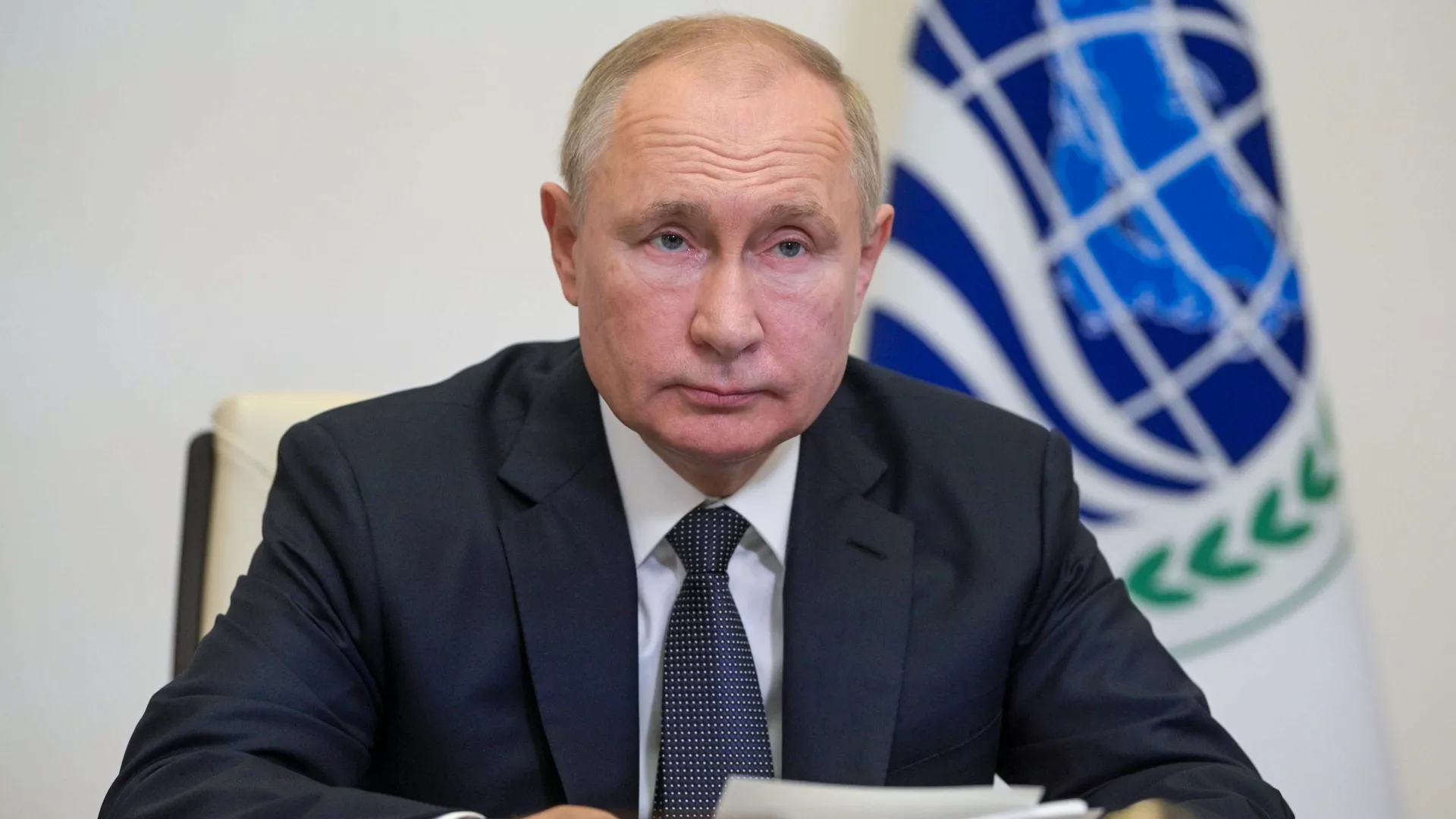 Tổng thống Nga V.Putin tham dự cuộc họp Hội đồng nguyên thủ quốc gia các nước thành viên SCO qua liên lạc video Tổng thống Nga V.Putin tham dự cuộc họp Hội đồng nguyên thủ quốc gia các nước thành viên SCO qua liên lạc video - Sputnik Việt Nam, 1920, 17.09.2021