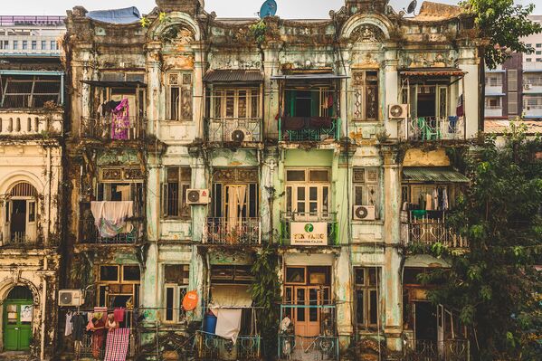 &quot;Maha Bandula Garden Street&quot; của Joshua Paul Akers lọt vào chung kết hạng mục THÀNH PHỐ, cuộc thi National Geographic Traveller Photography Competition 2021 - Sputnik Việt Nam