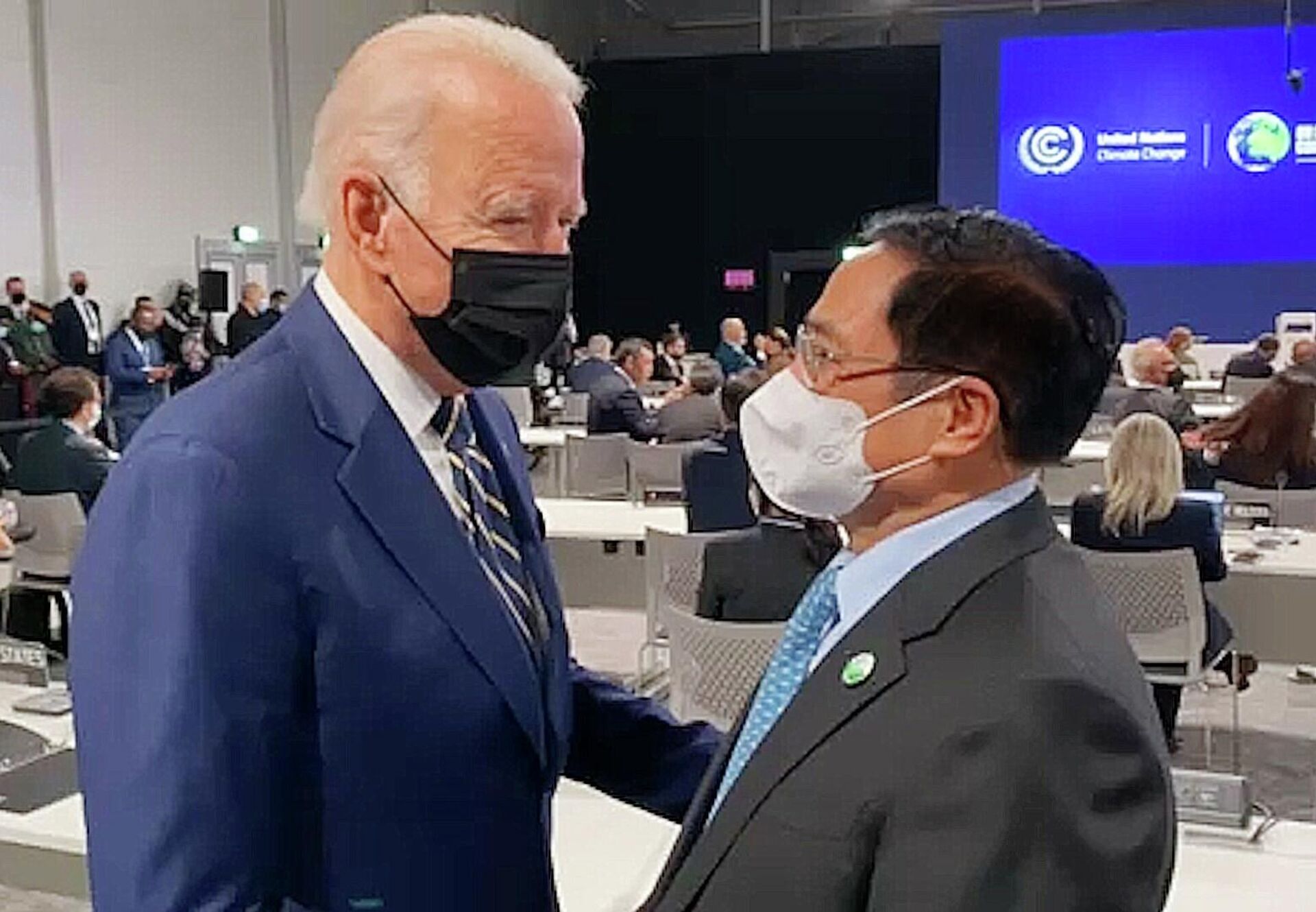 Thủ tướng Phạm Minh Chính gặp Tổng thống Hoa Kỳ Joe Biden tại Hội nghị.  - Sputnik Việt Nam, 1920, 02.11.2021