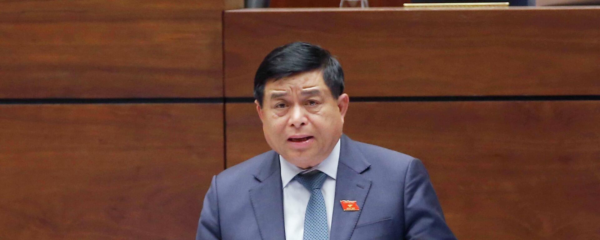 Bộ trưởng Bộ Kế hoạch và Đầu tư Nguyễn Chí Dũng trả lời nhóm vấn đề lĩnh vực kế hoạch và đầu tư - Sputnik Việt Nam, 1920, 11.11.2021