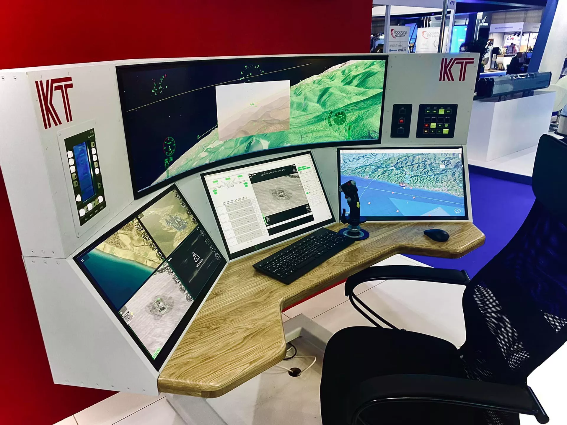 Gian hàng của công ty Kronstadt tại Dubai Airshow 2021 Gian hàng của công ty Kronstadt tại Dubai Airshow 2021 - Sputnik Việt Nam, 1920, 16.11.2021