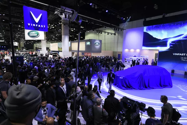 VF e35 và e36 chính thức được ra mắt tại Sự kiện Triển lãm Los Angeles Auto Show 2021 VF e35 và e36 chính thức được ra mắt tại Sự kiện Triển lãm Los Angeles Auto Show 2021 - Sputnik Việt Nam