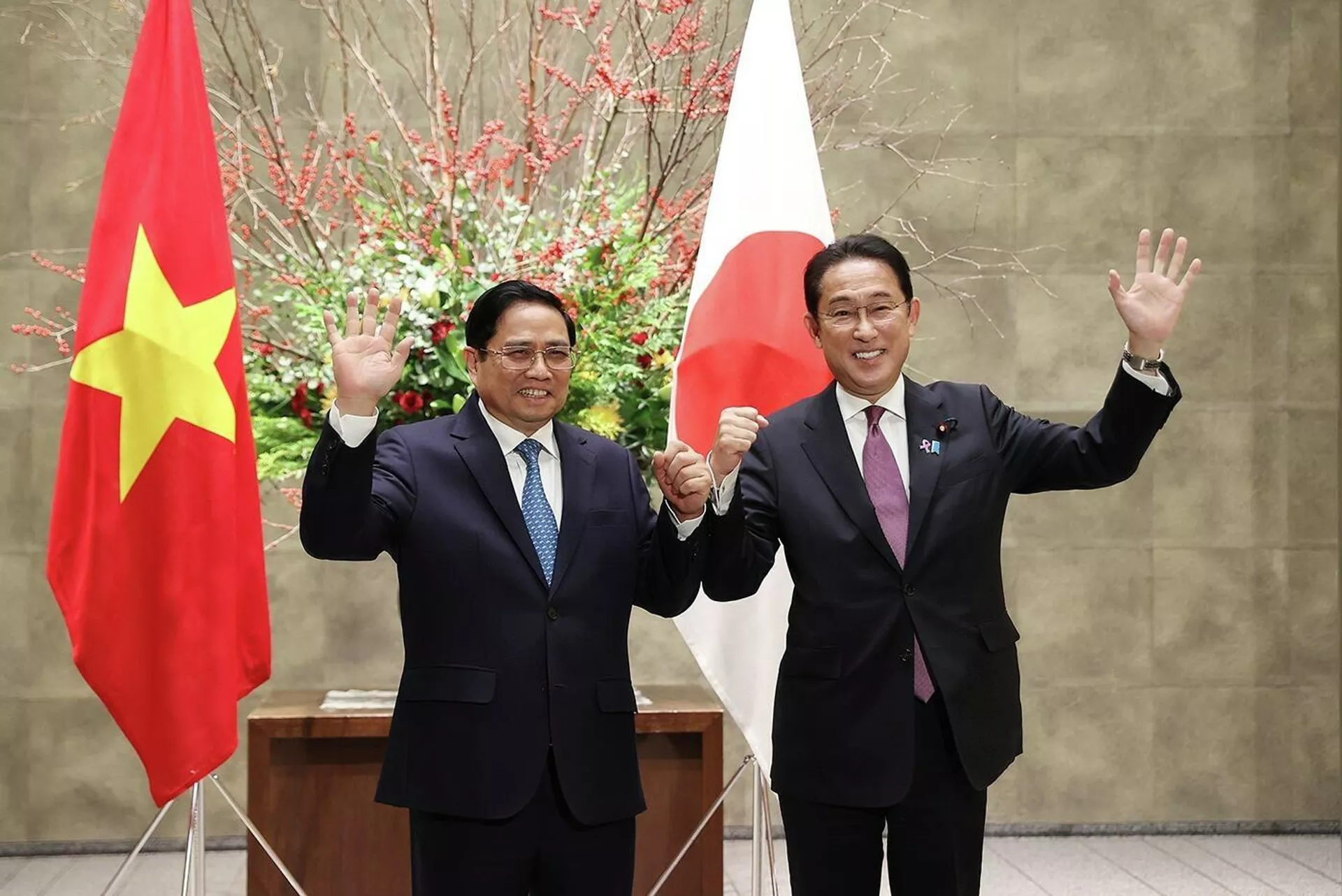 Thủ tướng Nhật Bản Kishida Fumio đón Thủ tướng Phạm Minh Chính Thủ tướng Nhật Bản Kishida Fumio đón Thủ tướng Phạm Minh Chính - Sputnik Việt Nam, 1920, 24.11.2021