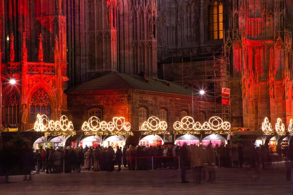 Chợ Giáng sinh Christkindlmarkt trên Quảng trường Tòa thị chính (Rathausplatz) ở Vienna - Sputnik Việt Nam