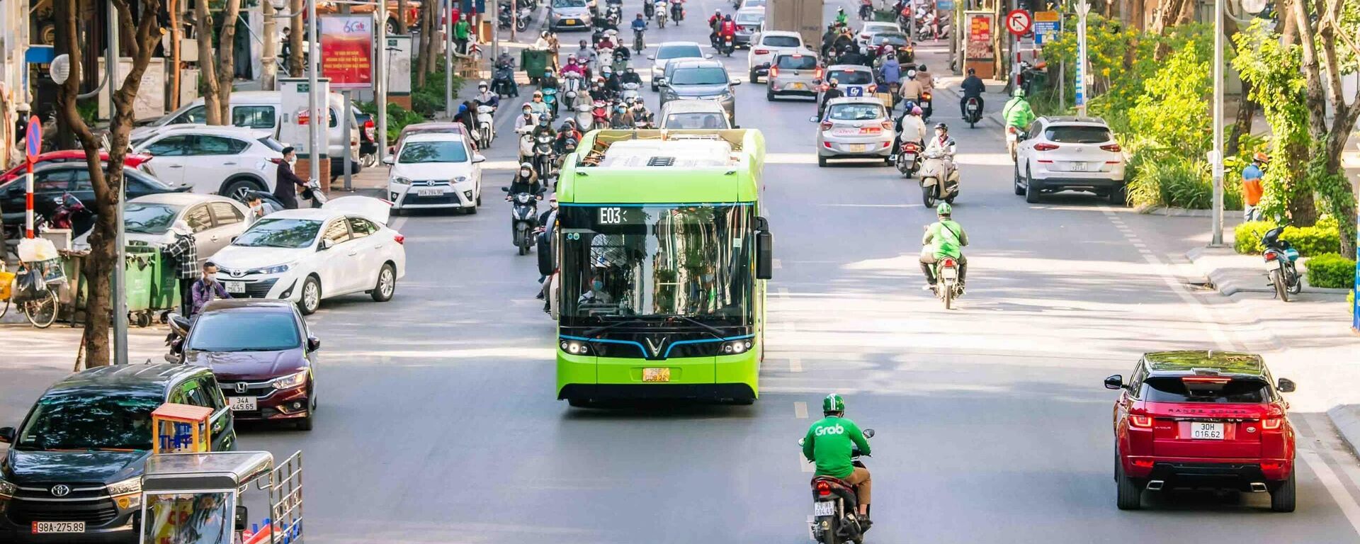 Dù mới đưa vào vận hành nhưng VinBus đang nhận được những phản hồi rất tích cực từ người dân. - Sputnik Việt Nam, 1920, 15.12.2021