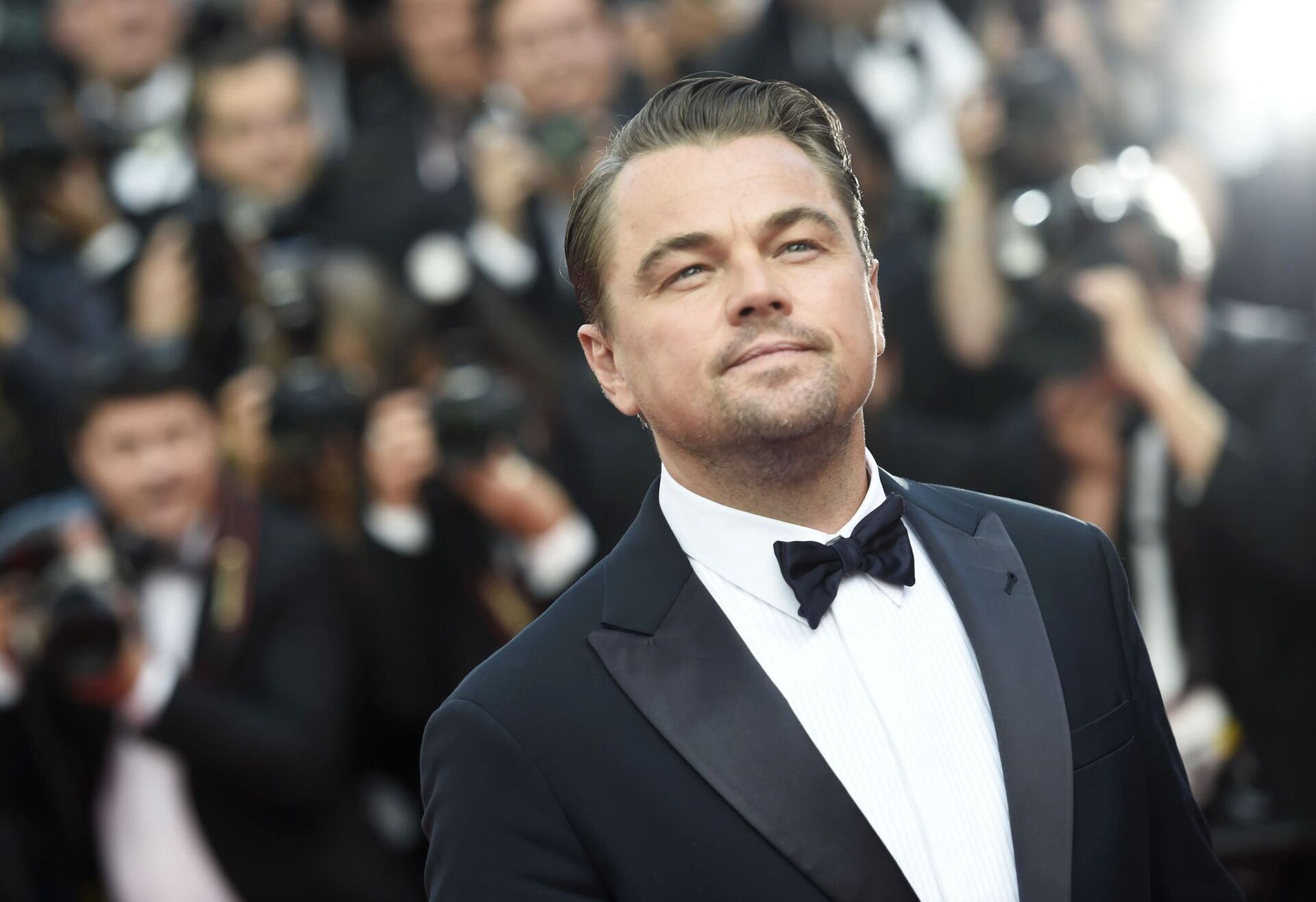 Tài tử Leonardo DiCaprio trên thảm đỏ Liên hoan phim Cannes lần thứ 72. Leo cũng sẽ kỷ niệm sinh nhật lần thứ 48 của mình vào năm 2022 - Sputnik Việt Nam, 1920, 23.12.2024