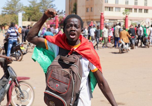 Những người ủng hộ quân đội ở Ouagadougou, Burkina Faso - Sputnik Việt Nam