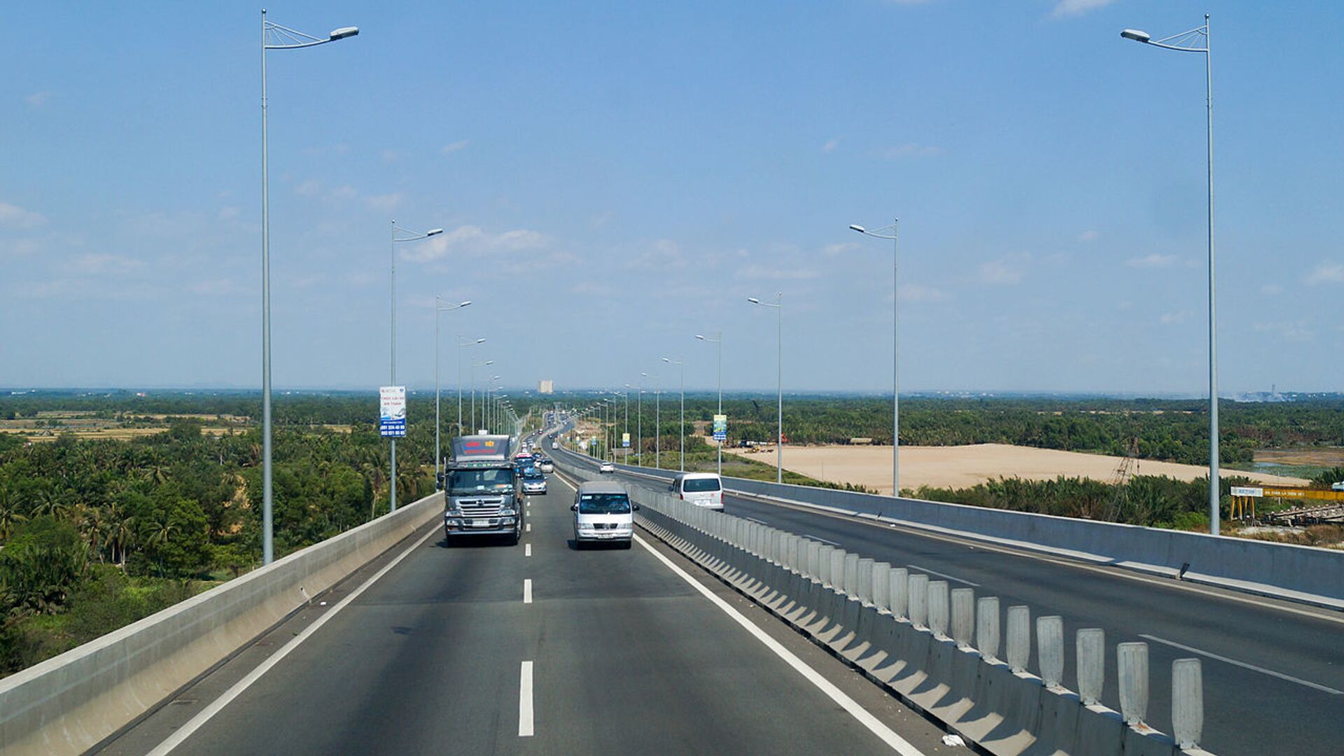 Cầu Long Thành, Đường cao tốc TP.HCM - Long Thành - Dầu Giây. - Sputnik Việt Nam, 1920, 06.08.2025