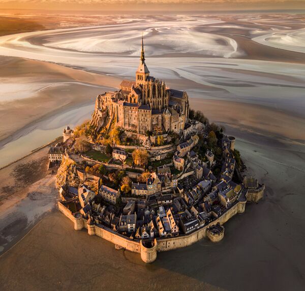 Bức ảnh &quot;Le Mont.Saint-Michel lúc hoàng hôn&quot; của Cigdem Ayyildiz (Thổ Nhĩ Kỳ), người đoạt giải National Awards, hạng mục Phong cảnh, cuộc thi Sony World Photography Awards 2022 - Sputnik Việt Nam