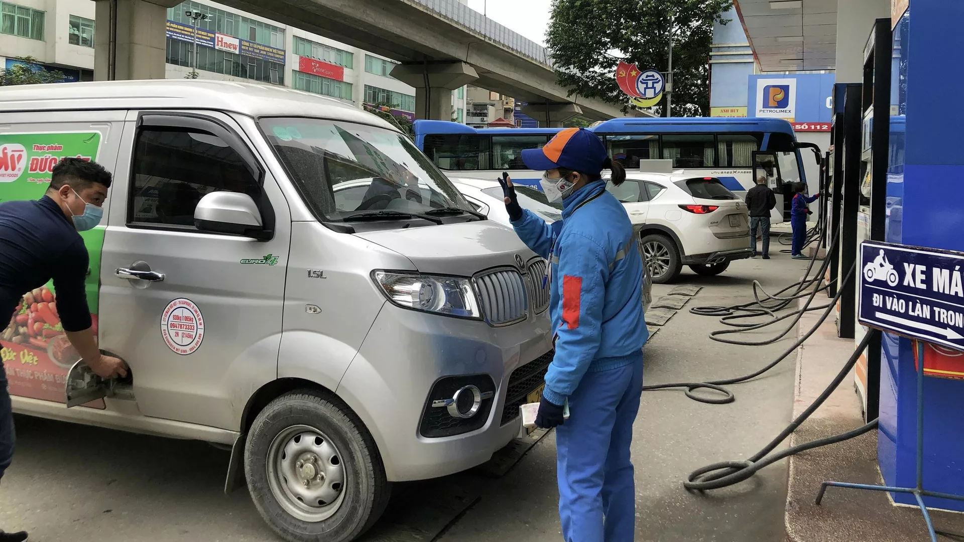 Hoạt động kinh doanh xăng dầu tại địa bàn Hà Nội