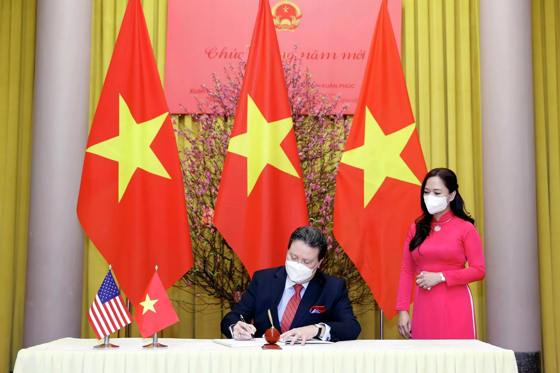 Đại sứ Hoa Kỳ Marc Evans Knapper Đại sứ Hoa Kỳ Marc Evans Knapper - Sputnik Việt Nam, 1920, 18.02.2022