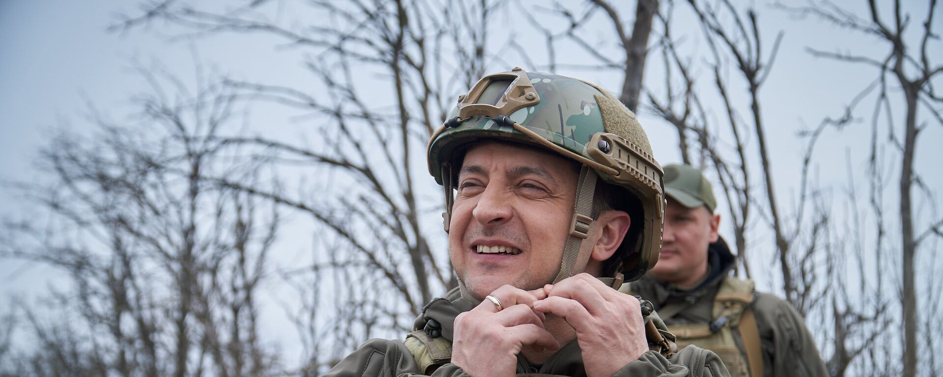 Tổng thống Ukraina Volodymyr Zelensky ở Donbass - Sputnik Việt Nam, 1920, 20.02.2022