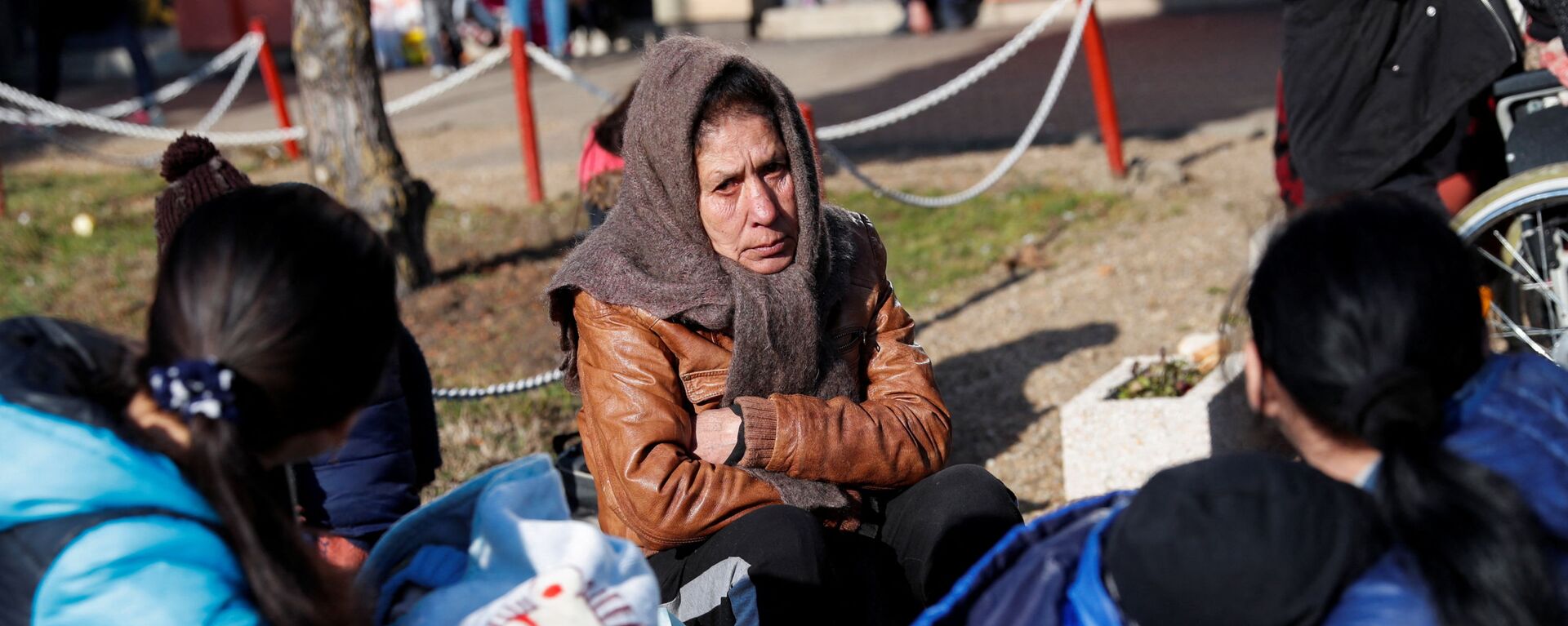 Những người tị nạn Ukraina đang chờ chỗ ở trong một trung tâm lưu trú tạm thời ở Zahony, Hungary - Sputnik Việt Nam, 1920, 20.03.2022