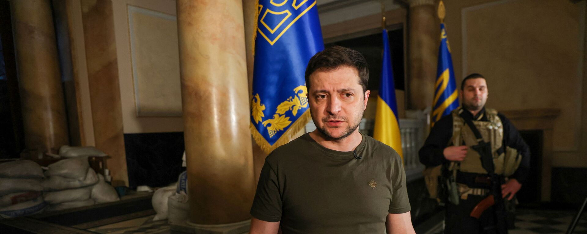 Tổng thống Ukraina Vladimir Zelensky trong cuộc phỏng vấn với Reuters tại Kiev - Sputnik Việt Nam, 1920, 08.03.2022