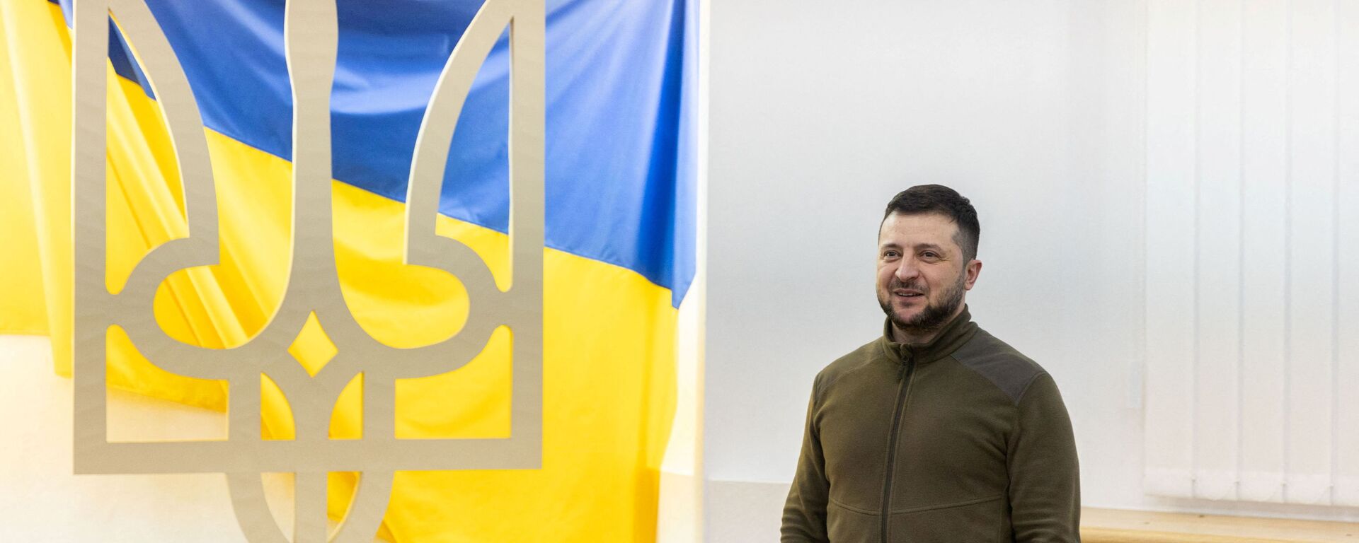 Tổng thống Ukraina Vladimỉr Zelensky tham gia lễ trao huân huy chương cho binh sĩ Ukraina về thành tích chiến đấu và hoàn thành nhiệm vụ đặc biệt. - Sputnik Việt Nam, 1920, 22.03.2022