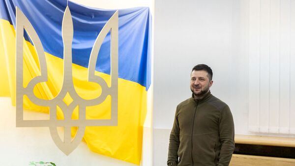 Tổng thống Ukraina Vladimỉr Zelensky tham gia lễ trao huân huy chương cho binh sĩ Ukraina về thành tích chiến đấu và hoàn thành nhiệm vụ đặc biệt. - Sputnik Việt Nam