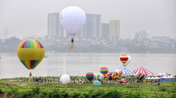 Du lịch Việt Nam: Ngày hội khinh khí cầu Hà Nội muôn màu - Sputnik Việt Nam