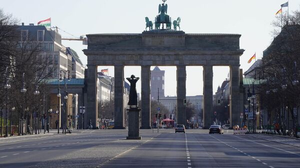 Quang cảnh Cổng Brandenburg ở Berlin - Sputnik Việt Nam