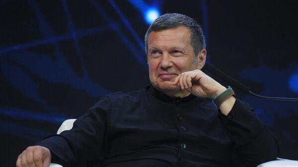 Người dẫn chương trình truyền hình Vladimir Solovyov tại phiên họp của Diễn đàn Đô thị Moscow 202 - Sputnik Việt Nam