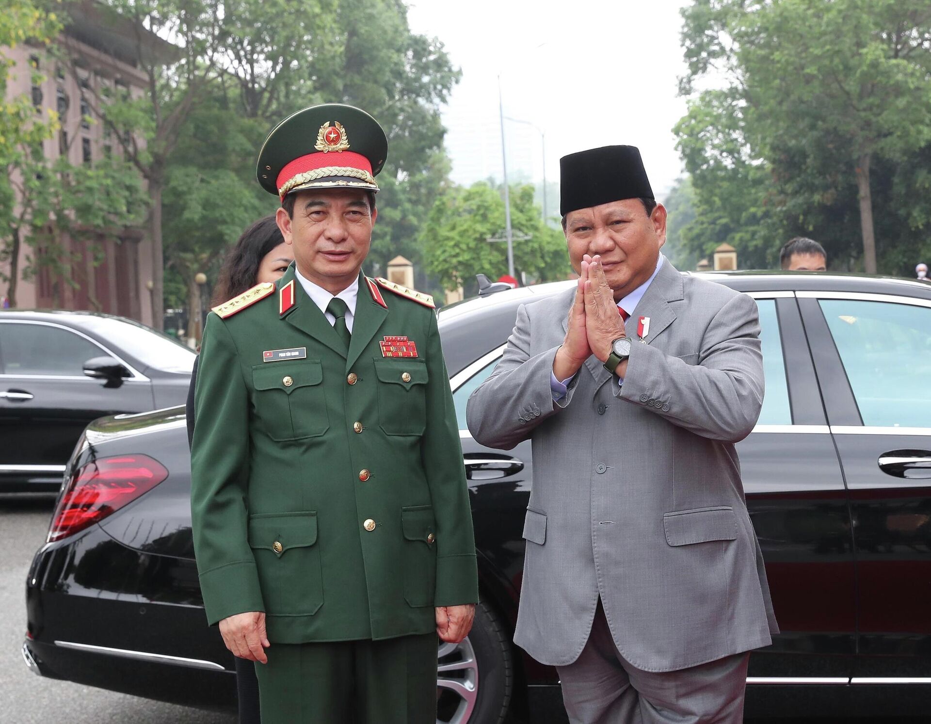 Bộ trưởng Quốc phòng Phan Văn Giang đón Bộ trưởng Quốc phòng Indonesia Prabowo Subianto. - Sputnik Việt Nam, 1920, 13.05.2022