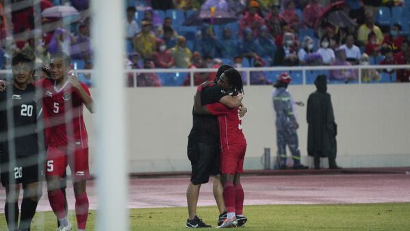 Trận đấu tranh HCĐ giữa U23 Indonesia - U23 Malaysia tại SEA Games 31 - Sputnik Việt Nam