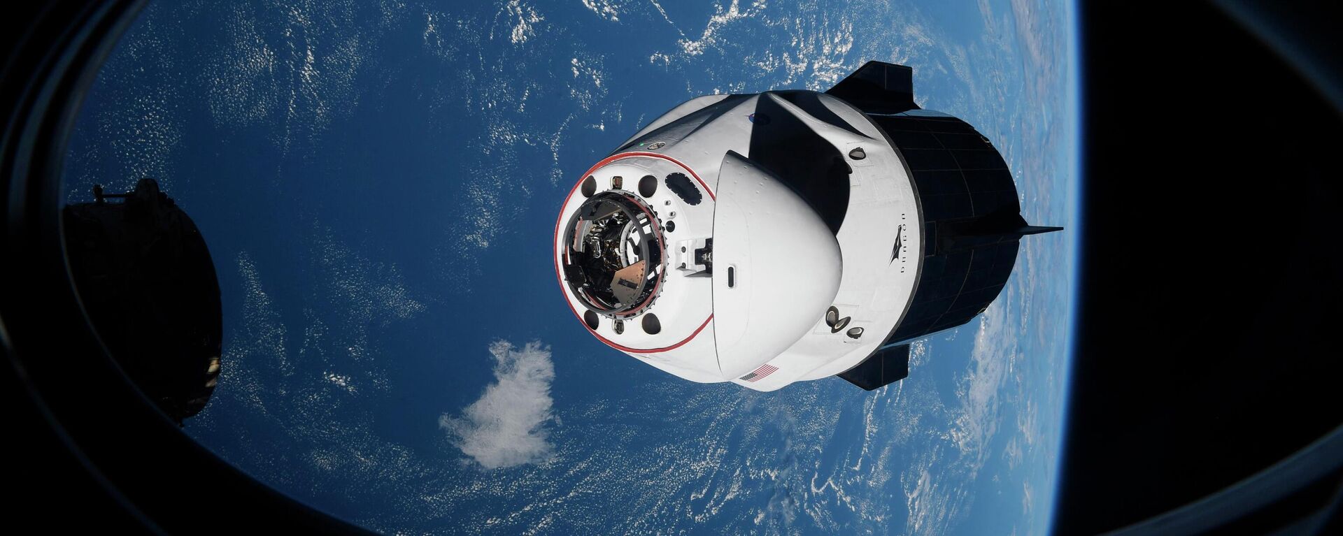 Tàu SpaceX Crew Dragon tiếp cận MKS để lắp ghép - Sputnik Việt Nam, 1920, 04.03.2024