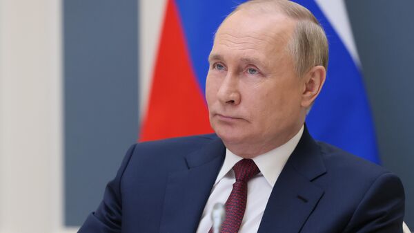 Tổng thống Nga Vladimir Putin phát biểu tại Diễn đàn Kinh tế Á-Âu - Sputnik Việt Nam