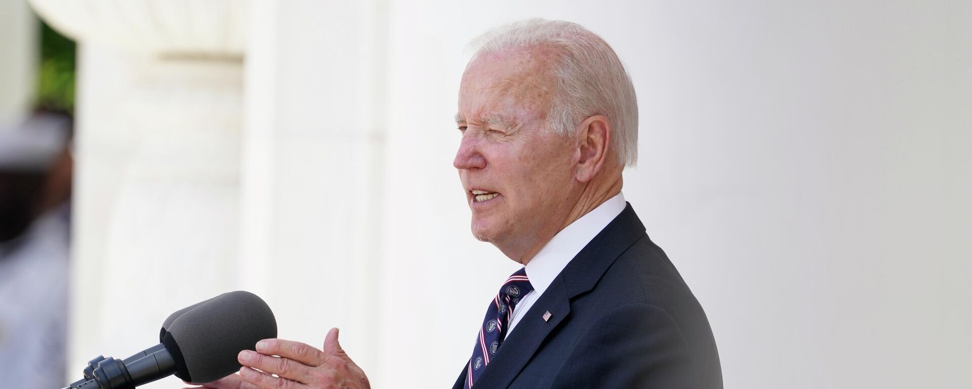 Tổng thống Joe Biden phát biểu tại Nghĩa trang Quốc gia Arlington trong lễ tưởng niệm Chiến sĩ trận vong của Hoa Kỳ - Sputnik Việt Nam, 1920, 12.08.2022