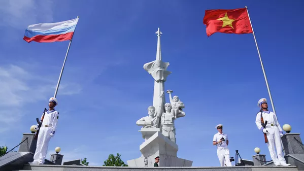 Đài tưởng niệm các quân nhân Liên Xô, Liên bang Nga và Việt Nam đã hy sinh vì hòa bình và ổn định khu vực - Sputnik Việt Nam