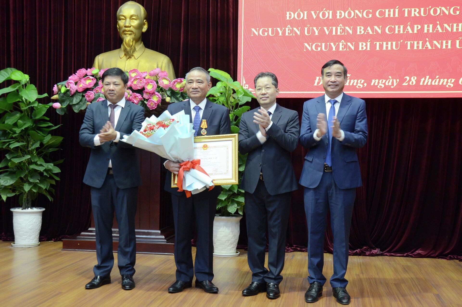 Khai mạc Hội nghị lần thứ 8 Ban chấp hành Đảng bộ thành phố Đà Nẵng - Sputnik Việt Nam, 1920, 28.06.2022