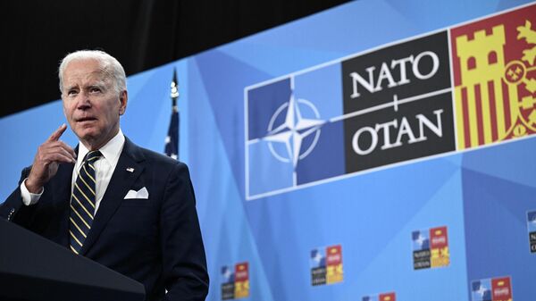 Tổng thống Mỹ Joe Biden tại hội nghị thượng đỉnh NATO ở Madrid - Sputnik Việt Nam